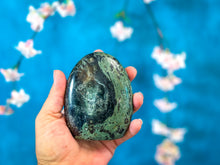 Load image into Gallery viewer, Kambaba Jasper Standing Crystal Freeform
