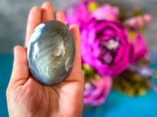 Load image into Gallery viewer, Orca Agate Palmstones, Ocean Agate Palmstones
