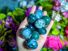 Load image into Gallery viewer, Tumbled Moss Agate
