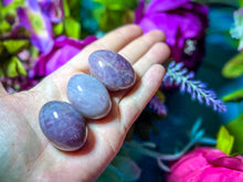 Load image into Gallery viewer, Small Lavender Purple Rose Quartz Palm Stones
