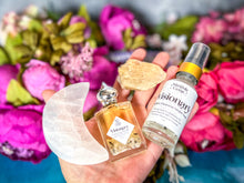 Load image into Gallery viewer, VISIONARY Bath and Crystal Gift Set with Natural Jasmine Perfume Oil, Selenite Moon, Natural Rainbow Moonstone Toner
